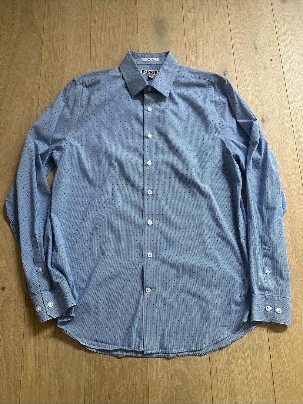 Express Men's Blue Dotted Button-Up Shirt Size 15-15.5